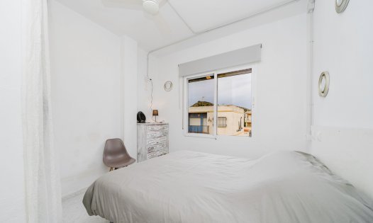 Resale - Apartments -
Los Urrutias