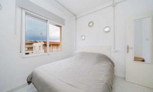 Resale - Apartments -
Los Urrutias