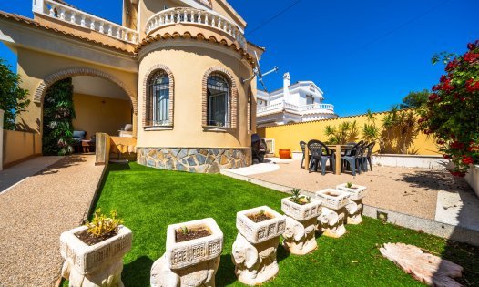Resale - Villas -
Orihuela Costa - Villamart&iacute;n