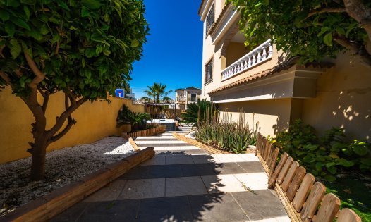 Resale - Villas -
Orihuela Costa - Villamart&iacute;n