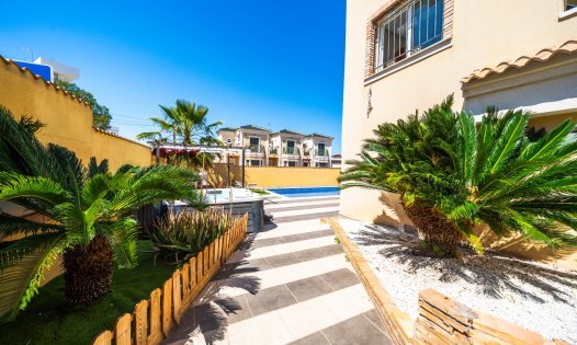 Resale - Villas -
Orihuela Costa - Villamart&iacute;n
