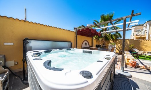 Resale - Villas -
Orihuela Costa - Villamart&iacute;n