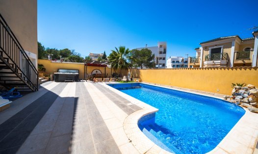 Resale - Villas -
Orihuela Costa - Villamart&iacute;n