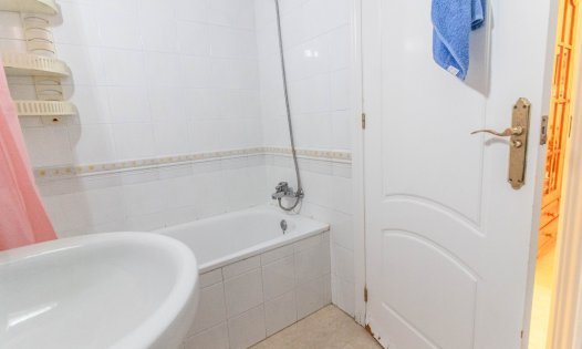 Segunda mano - Casas Adosadas -
Torrevieja - Aguas Nuevas - Torrevieja