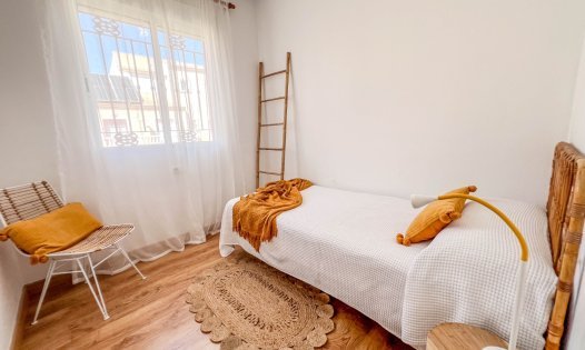 Wiederverkauf - Reihenhäuser -
Orihuela Costa - Playa Flamenca