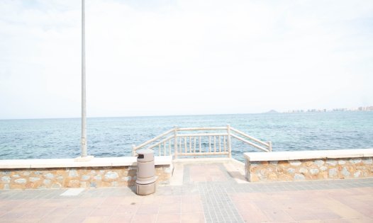 Wiederverkauf - Wohnungen -
La Manga