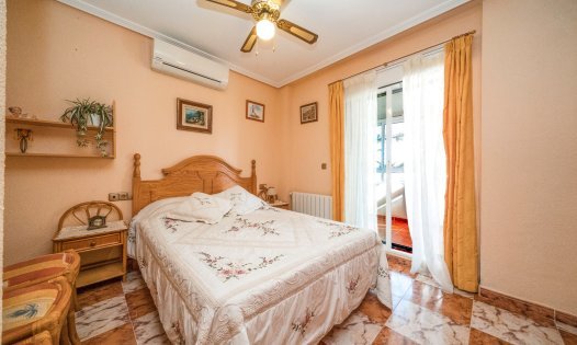 Resale - Villas -
Orihuela Costa - La Regia