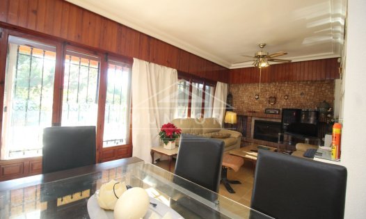 Resale - Villas -
Orihuela Costa - Dehesa de Campoamor