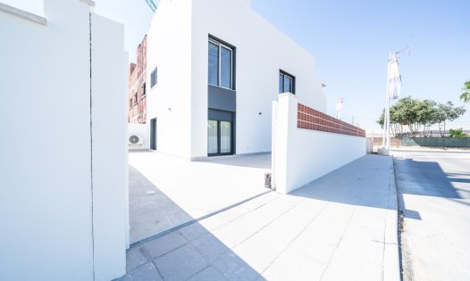 Återförsäljning - Bungalows -
Pilar de la Horadada