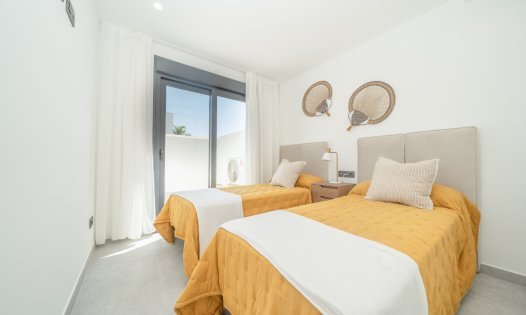 Återförsäljning - Bungalows -
Pilar de la Horadada