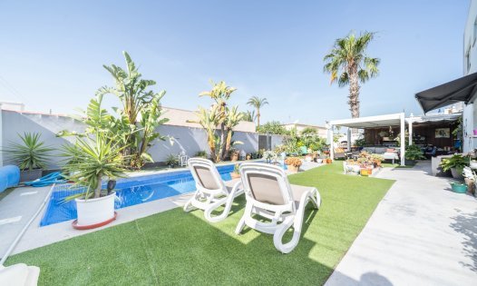 Videresalg - Villaer -
Torrevieja - La Torreta - Torrevieja