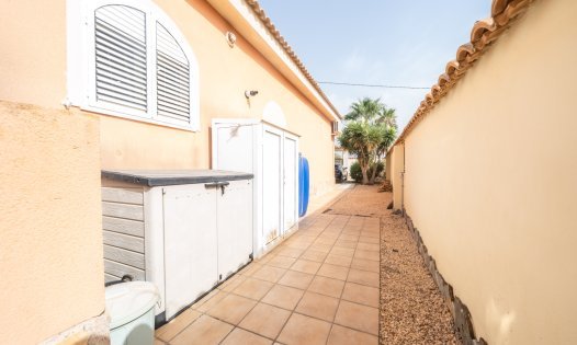 Wiederverkauf - Villen -
Murcia - GEA Y TRUYOLS
