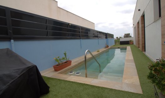 Segunda mano - Villas -
Algorfa