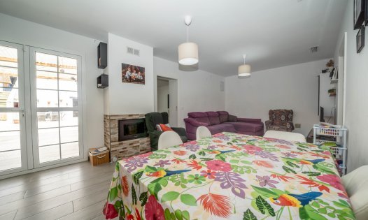 Återförsäljning - Radhus -
Pilar de la Horadada