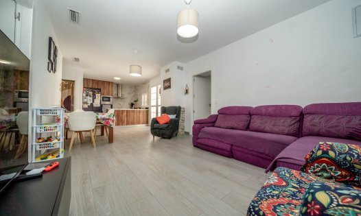 Återförsäljning - Radhus -
Pilar de la Horadada