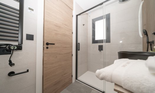 Återförsäljning - Lyxvillor -
Alcázares, Los - Los Alc&aacute;zares