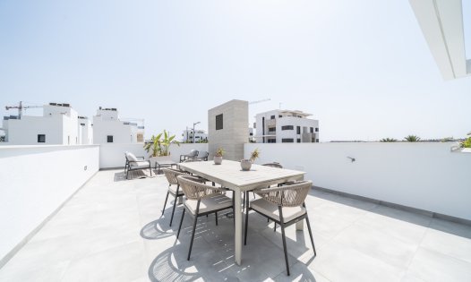 Återförsäljning - Lyxvillor -
Alcázares, Los - Los Alc&aacute;zares