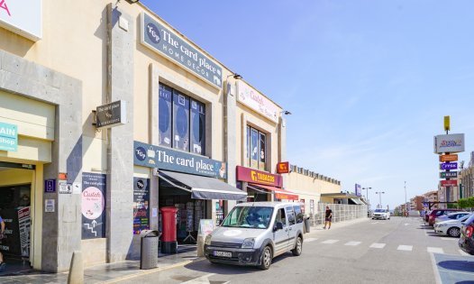 Segunda mano - Apartamentos -
Torrevieja - Punta Prima