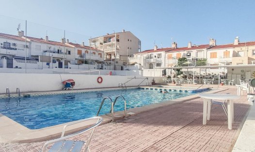 Wiederverkauf - Reihenhäuser -
Torrevieja - Cabo Cervera - Torrevieja