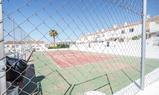 Wiederverkauf - Reihenhäuser -
Torrevieja - Cabo Cervera - Torrevieja