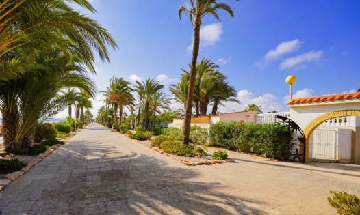 Återförsäljning - Bungalows -
Los Urrutias