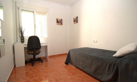 Segunda mano - Apartamentos -
Pilar de la Horadada