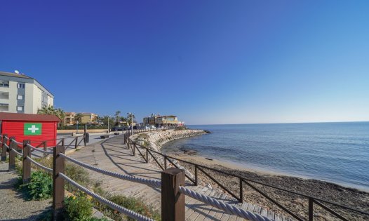 Wiederverkauf - Wohnungen -
Orihuela Costa - Punta Prima