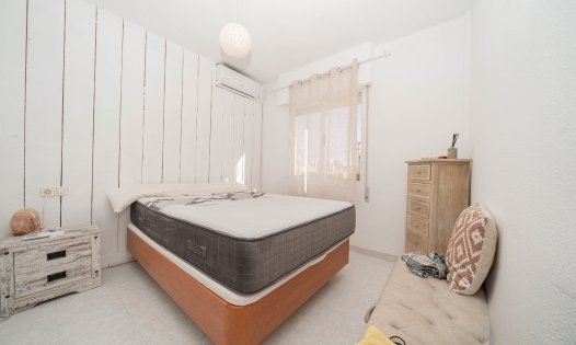 Segunda mano - Casas Adosadas -
Torrevieja - Centro - Torrevieja