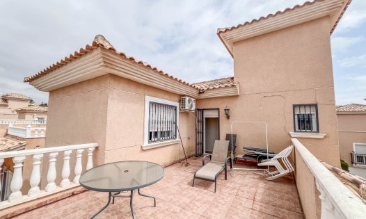 Resale - Villas -
Orihuela Costa