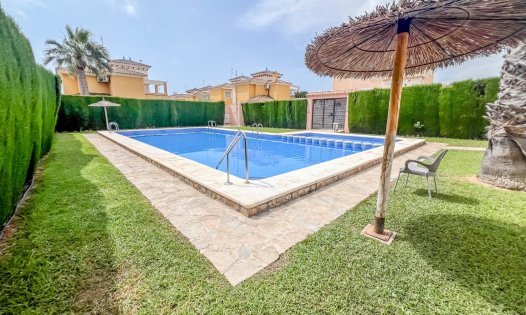 Resale - Villas -
Orihuela Costa
