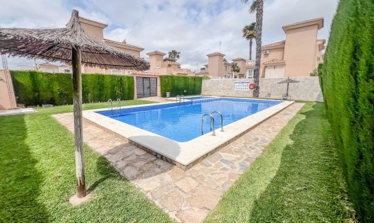 Resale - Villas -
Orihuela Costa