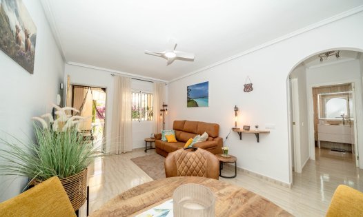 Resale - Bungalows -
Orihuela Costa - Los Dolses