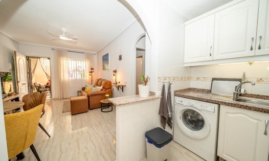 Resale - Bungalows -
Orihuela Costa - Los Dolses