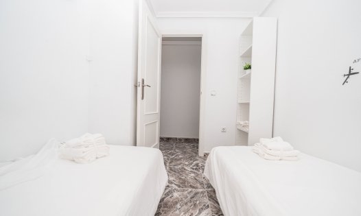 Long Term Rental - Apartments -
Torrevieja - Playa del Cura - Torrevieja
