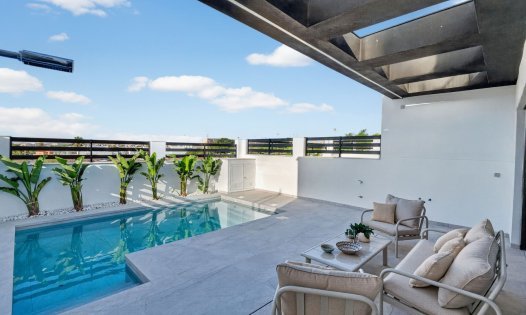 Obra nueva - Villas -
Torrevieja