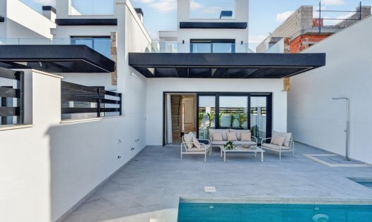 Obra nueva - Villas -
Torrevieja