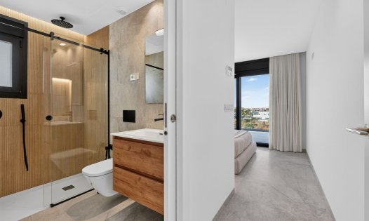 Obra nueva - Villas -
Torrevieja
