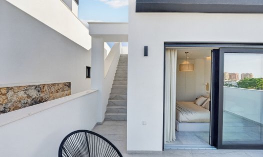 Obra nueva - Villas -
Torrevieja