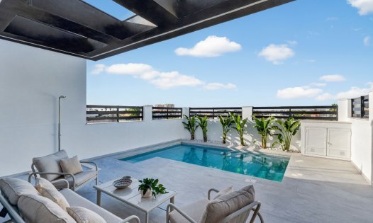 Obra nueva - Villas -
Torrevieja
