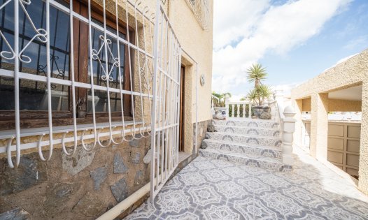Resale - Villas -
Orihuela Costa - Villamart&iacute;n