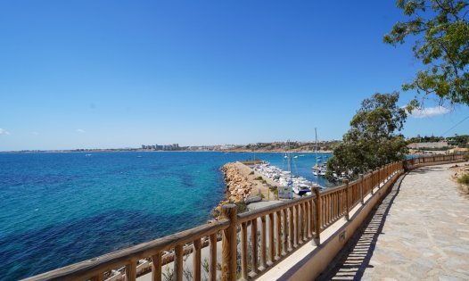 Resale - Bungalows -
Orihuela Costa - Cabo Roig