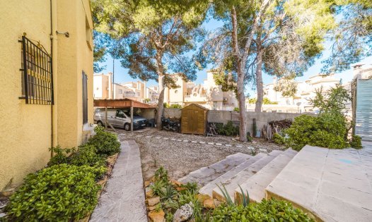 Resale - Villas -
Orihuela Costa - Villamartin