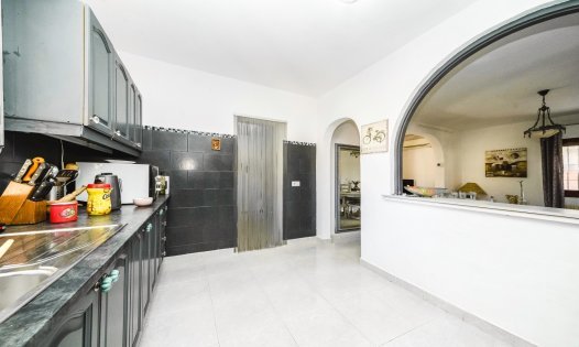 Resale - Villas -
Orihuela Costa - Villamartin