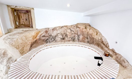 Long Term Rental - Villas -
Albacete - Elche de la Sierra/Villares