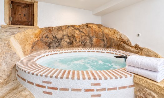 Resale - Villas -
Albacete - Elche de la Sierra/Villares