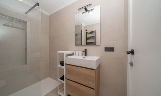 Resale - Apartments -
Orihuela Costa - Punta Prima