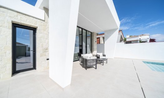 Neue Gebäude - Luxusvillen -
Torrevieja