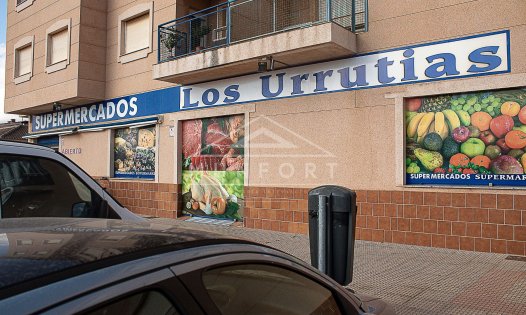 Herverkoop - Rijtjeshuizen -
Los Urrutias - El Carmolí