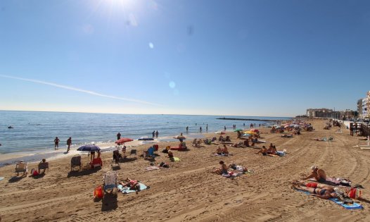 Wiederverkauf - Reihenhäuser -
Torrevieja - Playa de los Locos