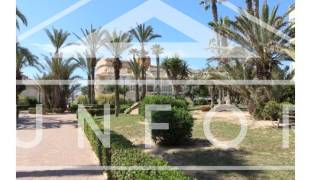 Videresalg - Villaer -
Torrevieja - La Mata